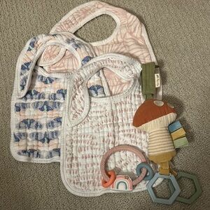 aden + anais Pink and Blue Baby Bib Set with Mushroom Toy